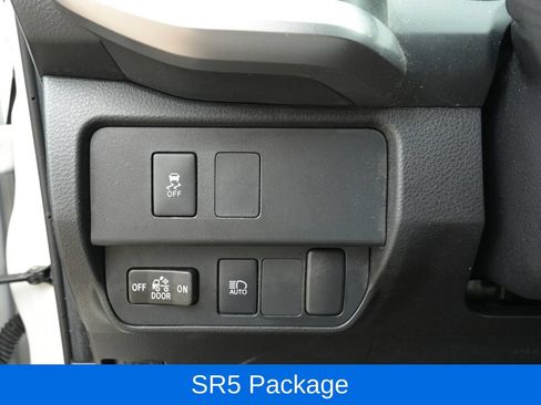 Used 2023 Toyota Tacoma SR5 AWD/4WD image 19