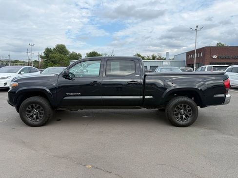 Used 2021 Toyota Tacoma SR5 image 8