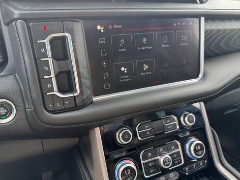 Used 2022 GMC Yukon Denali AWD/4WD image 12