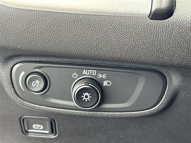 Certified 2024 GMC Terrain SLE FWD image 17