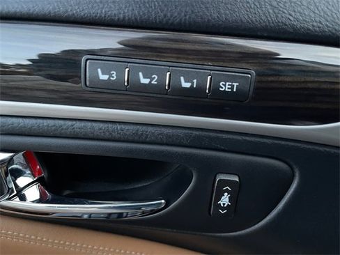 Used 2017 Lexus LS 460 AWD w/ Comfort Package image 36