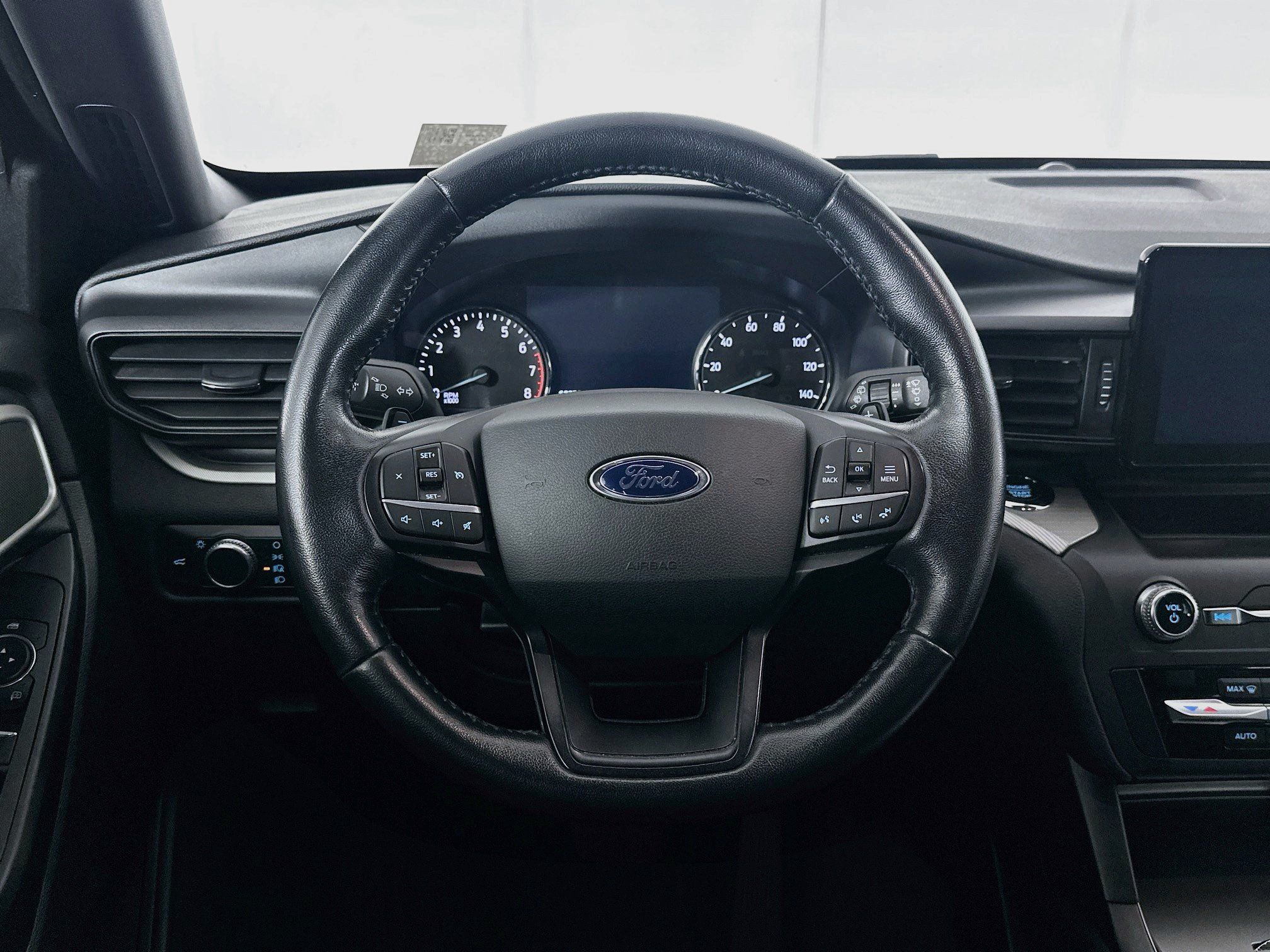 Used 2020 Ford Explorer XLT RWD image 17