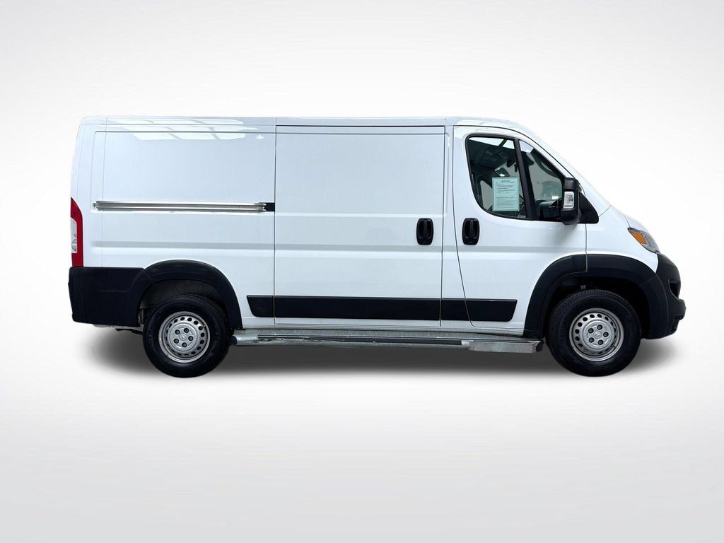 Used 2025 RAM ProMaster 2500 w/ U-Haul Equipment Group FWD image 10
