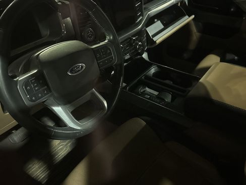 Used 2021 Ford F150 Lariat w/ Trailer Tow Package image 5