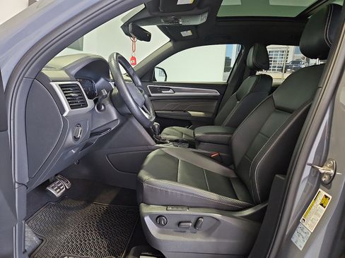 Certified 2021 Volkswagen Atlas Cross Sport SEL R-Line w/ Cross Sport MDO Package FWD image 10