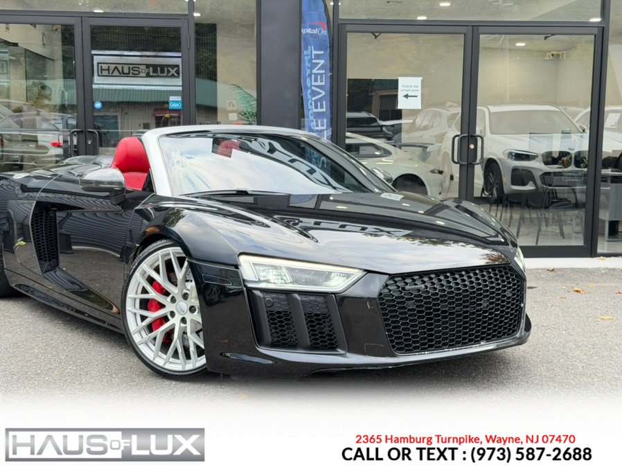 Used 2017 Audi R8 V10 w/ Carbon Exterior Package AWD/4WD image 3