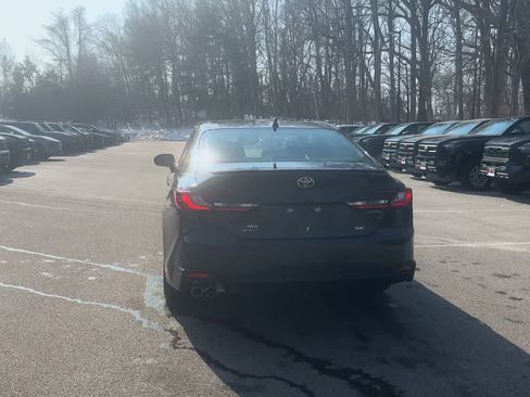 New 2026 Toyota Camry SE image 7