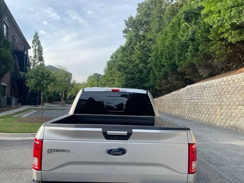 Used 2017 Ford F150 XLT w/ Equipment Group 302A Luxury AWD/4WD image 6