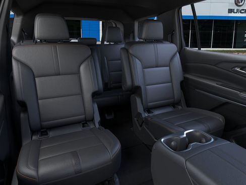 New 2026 Chevrolet Traverse High Country image 17