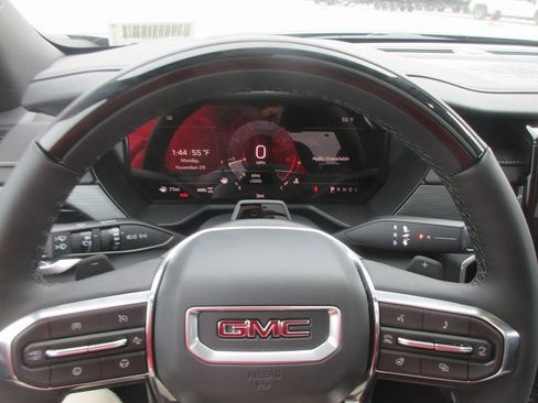 New 2026 GMC Acadia Elevation w/ Super Cruise Package image 18