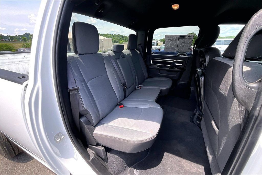 Used 2024 RAM 3500 Big Horn AWD/4WD image 28