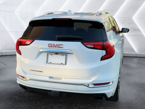 Used 2019 GMC Terrain Denali w/ Advanced Safety Package image 5