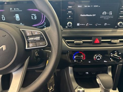 Certified 2024 Kia Seltos LX image 22