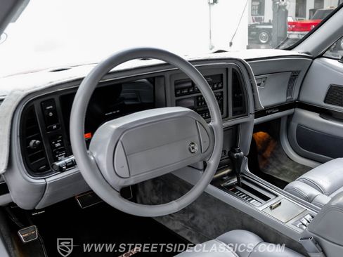 Used 1991 Buick Reatta Convertible image 4