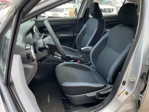 Used 2025 Nissan Versa SV image 14