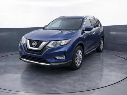 Used 2018 Nissan Rogue SV w/ Sun & Sound Touring Package