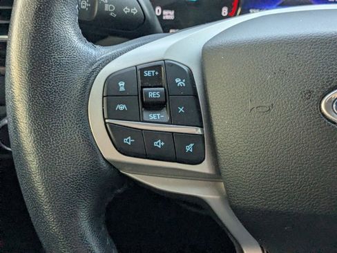 Used 2021 Ford Explorer Limited w/ Equipment Group 301A image 4