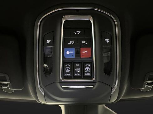 New 2025 Jeep Grand Cherokee L Limited w/ Luxury Tech Group II image 26