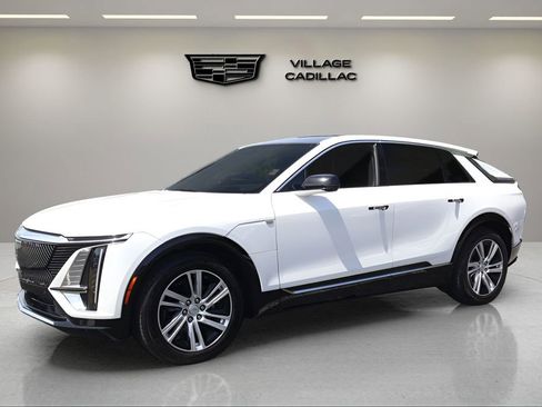 Certified 2024 Cadillac Lyriq Tech RWD image 1