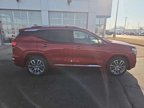Certified 2022 GMC Terrain Denali w/ Denali Premium Package image 10
