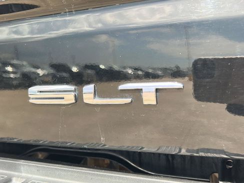 Used 2021 GMC Sierra 1500 SLT RWD image 31