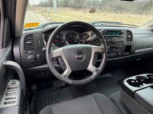 Used 2014 GMC Sierra 2500 SLE w/ HD SLE Premium Package image 17