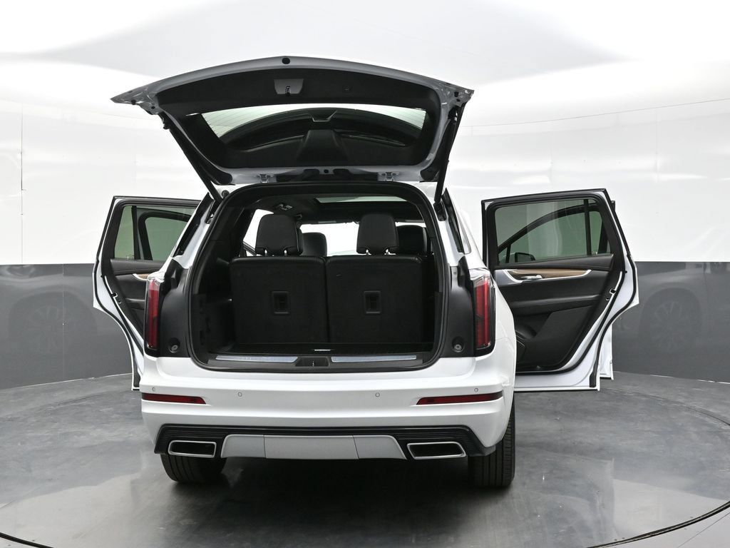 Used 2025 Cadillac XT6 Sport w/ Platinum Package AWD/4WD image 44