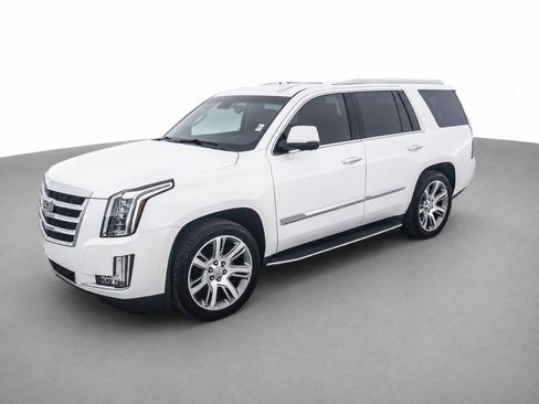 Used 2016 Cadillac Escalade Luxury AWD/4WD image 9