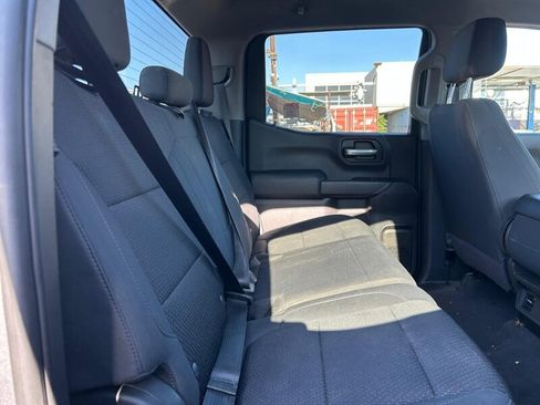 Used 2020 Chevrolet Silverado 1500 Custom w/ Custom Value Package RWD image 32