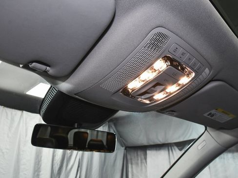 Used 2023 Mercedes-Benz GLS 450 4MATIC image 50