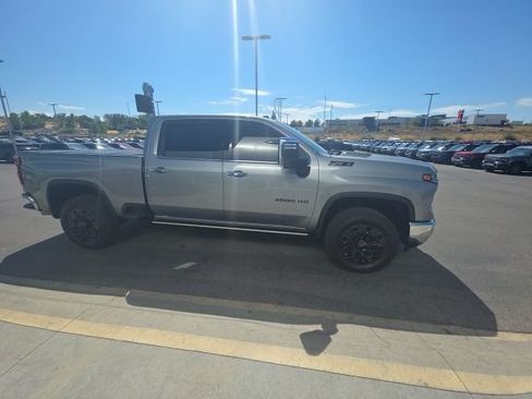 Used 2025 Chevrolet Silverado 3500 LTZ w/ LTZ Plus Package AWD/4WD image 5