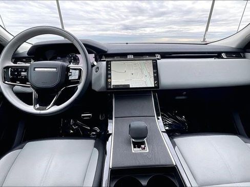 Used 2025 Land Rover Range Rover Velar Dynamic SE image 19