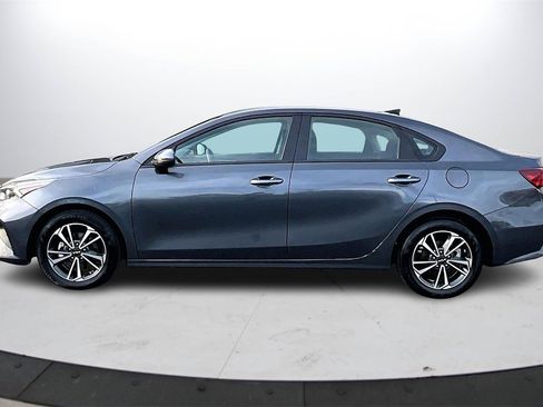 Used 2024 Kia Forte LXS image 6