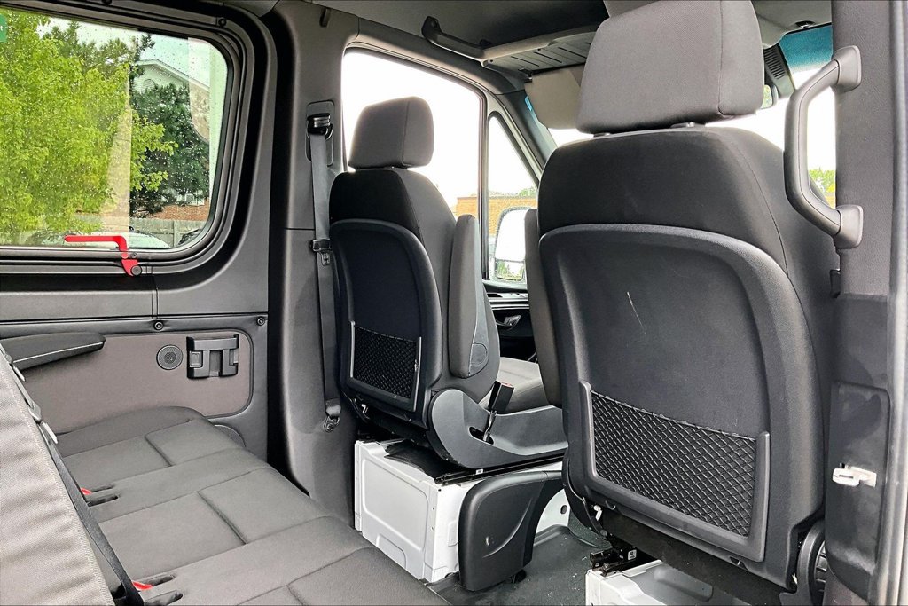 Used 2026 Mercedes-Benz Sprinter 2500 image 27