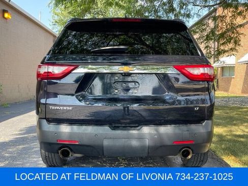 Used 2020 Chevrolet Traverse LT w/ LT Premium Package FWD image 4