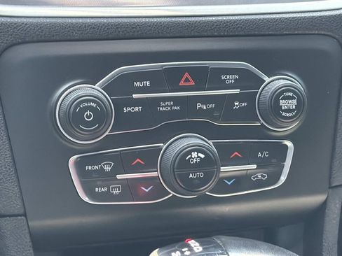 Used 2021 Dodge Charger R/T RWD image 16