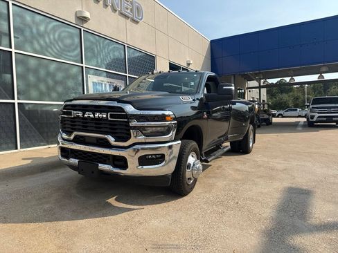 Used 2026 RAM 3500 Tradesman AWD/4WD image 4