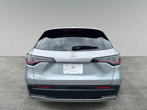 Used 2023 Honda HR-V EX-L image 4