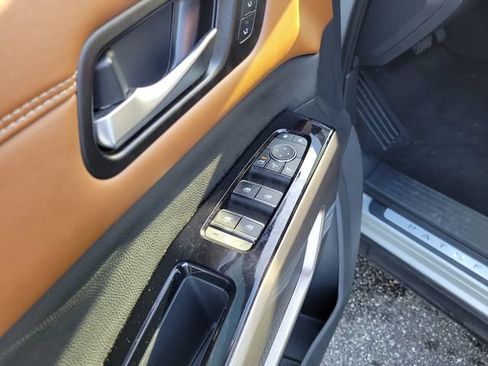 Used 2023 Nissan Pathfinder Platinum w/ Cargo Package AWD/4WD image 17