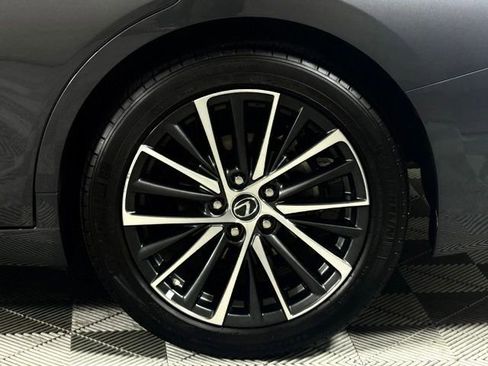 Certified 2025 Lexus ES 300h w/ Premium Package FWD image 15