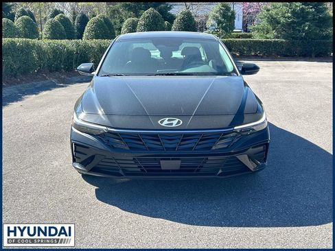New 2026 Hyundai Elantra SEL Sport Premium FWD image 2