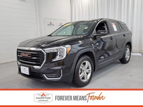 Used 2024 GMC Terrain SLE AWD/4WD image 1