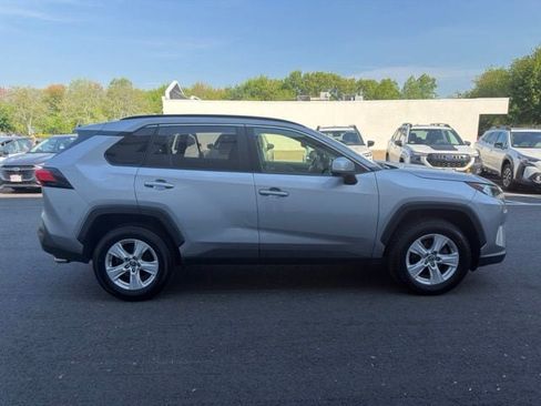 Used 2019 Toyota RAV4 XLE w/ Convenience Package AWD/4WD image 5