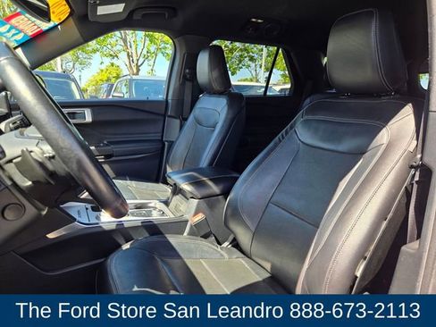 Certified 2020 Ford Explorer Limited AWD/4WD image 12