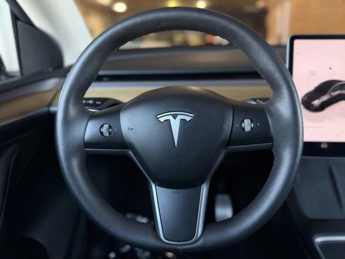 Used 2022 Tesla Model Y Performance AWD/4WD image 20