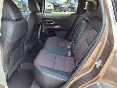 New 2025 Nissan Kicks SR image 10