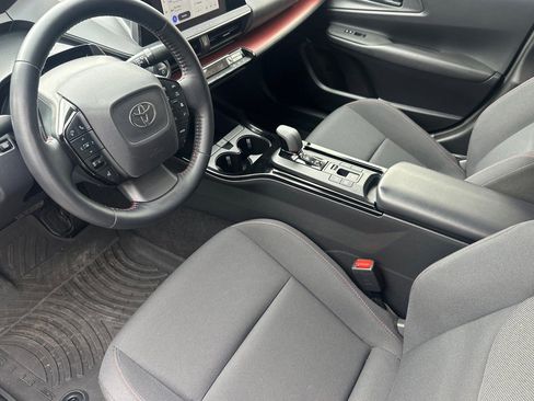 Used 2024 Toyota Prius Prime SE image 11
