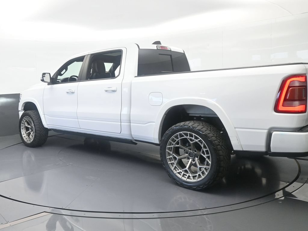 Used 2021 RAM 1500 Laramie AWD/4WD image 4
