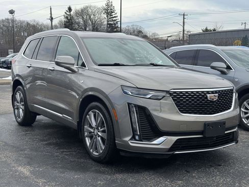 Certified 2023 Cadillac XT6 Premium Luxury image 4