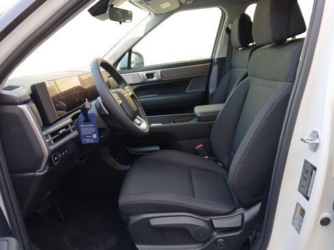 New 2026 Hyundai Santa Fe SE image 9